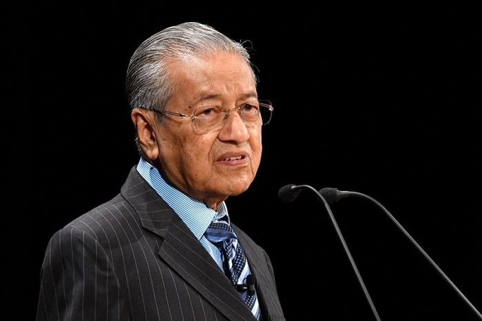 Mahathir Mohamad’s Resignation and Consolidation of His Status