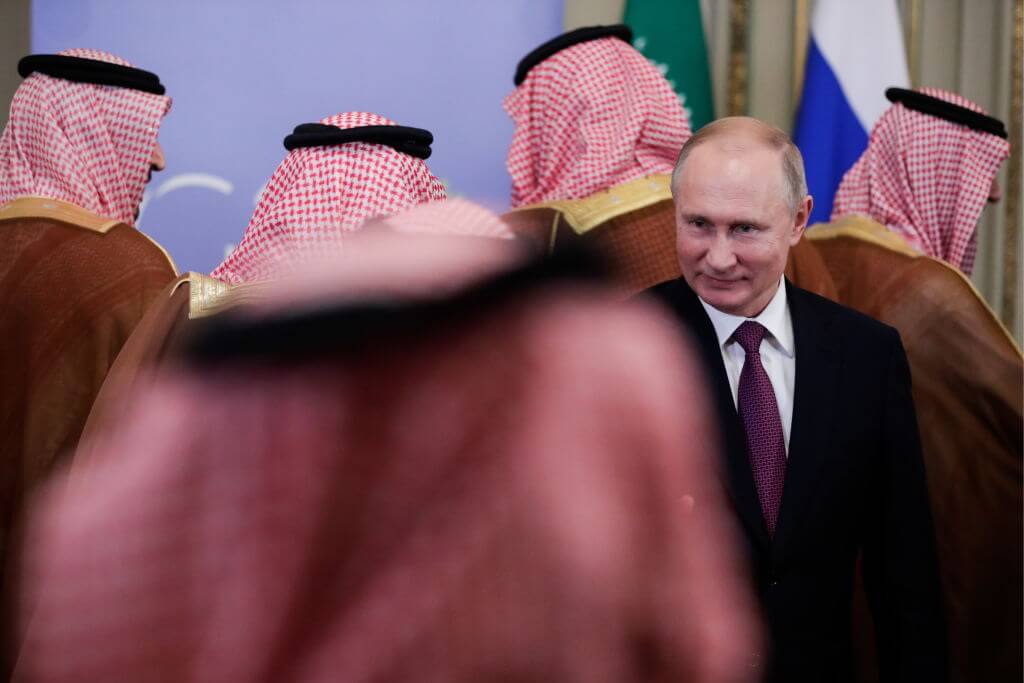 عما تبحث روسيا في الخليج الفارسي؟