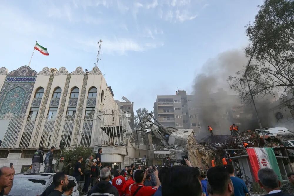 تداعيات هجوم الكيان الصهيوني على مقر دبلوماسي إيراني وأساليب الرد عليه