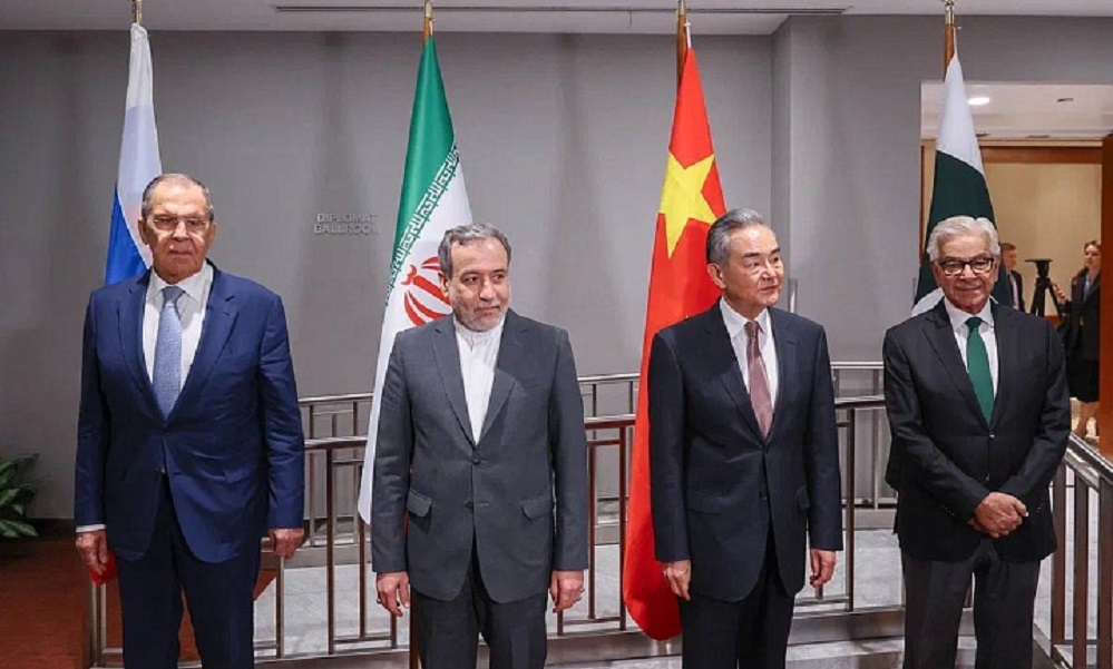 فرصت بهره‌برداری از نگاه متفاوت قدرت‌های بزرگ در مقابله با تحریم‌ها